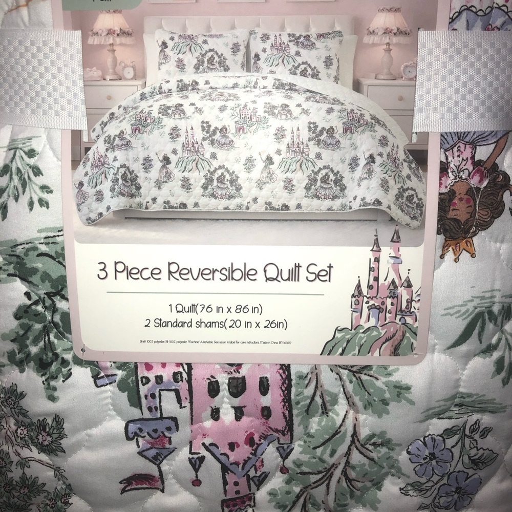 🩷 3-Piece Reversible Quilt Set - Princess and Castle theme - full size